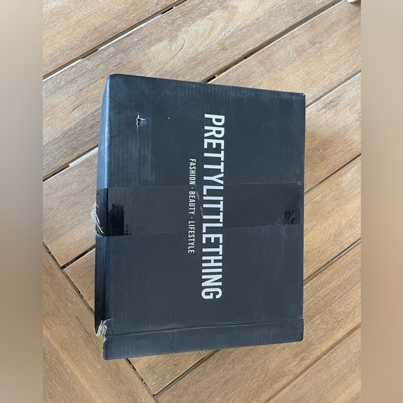 Pretty little thing black wide fit court shoe High Heel US Size 9 UK Size 7 - Picture 4 of 6